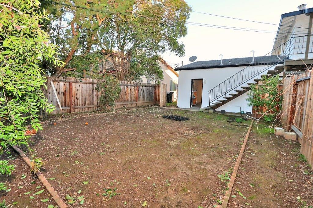 2823 Sweet Way
