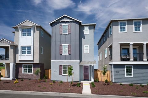 1103 Bellawood Drive Galt CA 95632