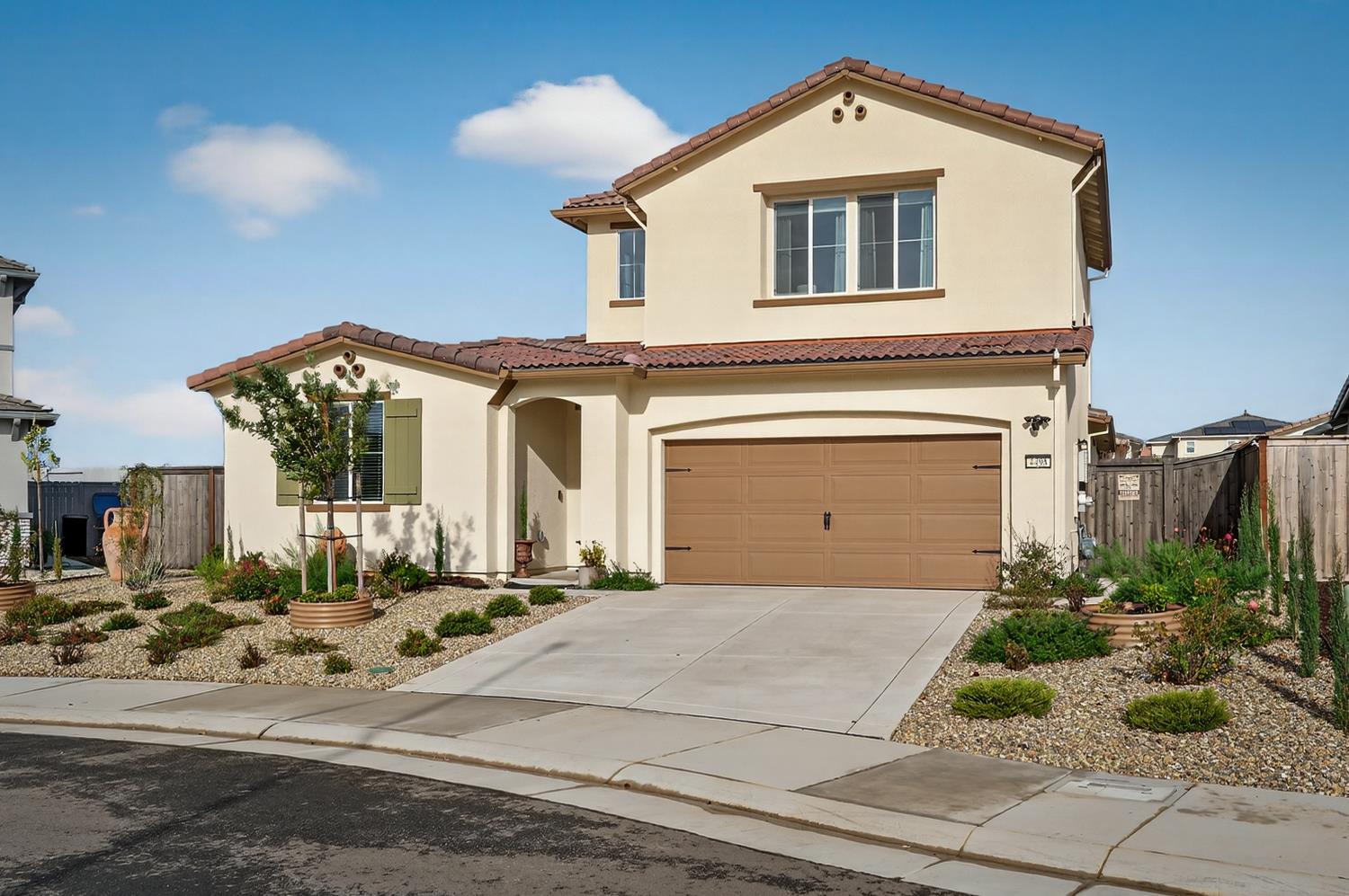 4498 Duckhawk Circle