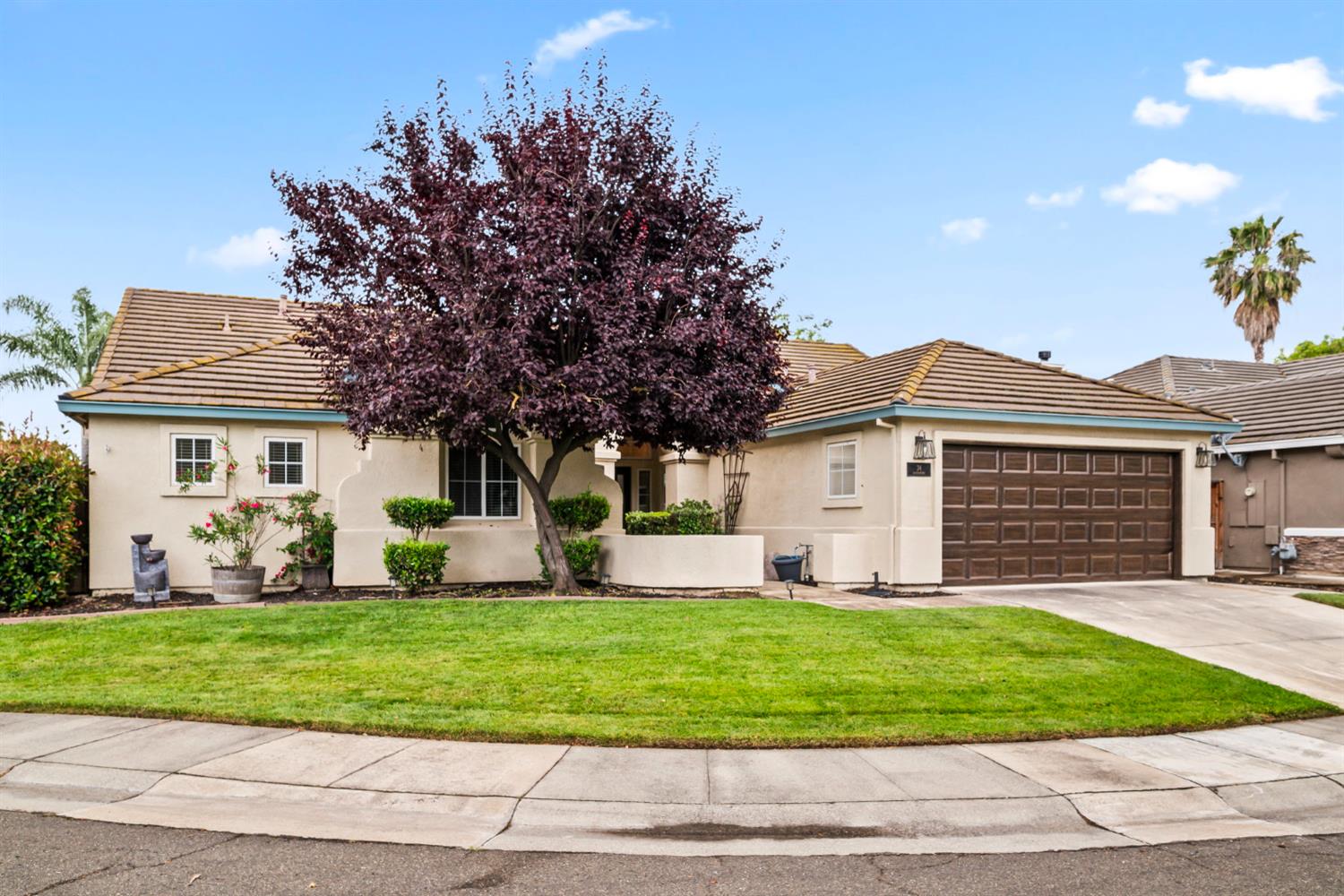34 Bluefeather Court