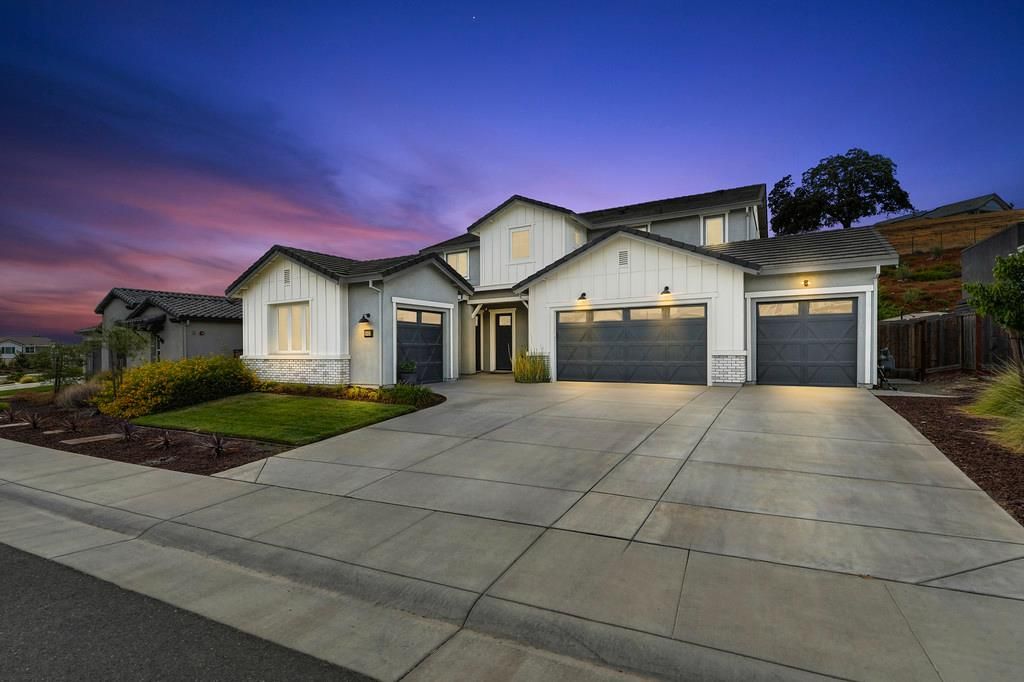 Photo of 2832 Nisenan Valley Drive, Lincoln, CA 95648 (MLS # 225120496)