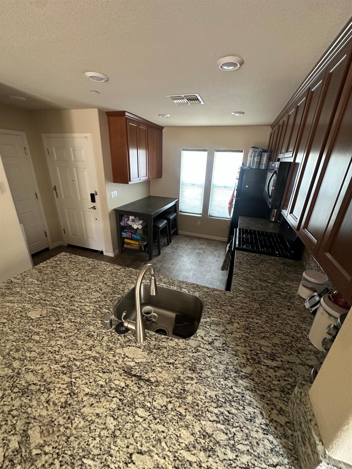 710 Ashwick Loop