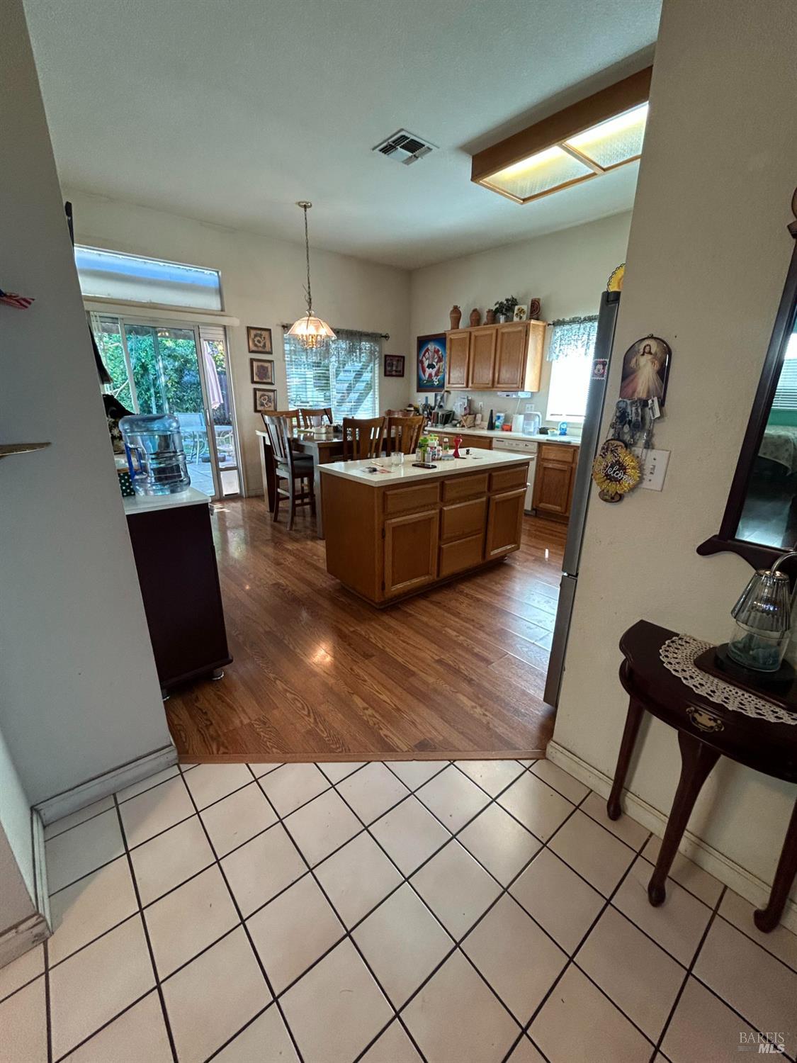 1915 Dorris Court