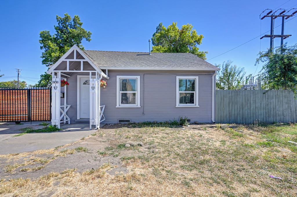 2820 Fruitridge Road