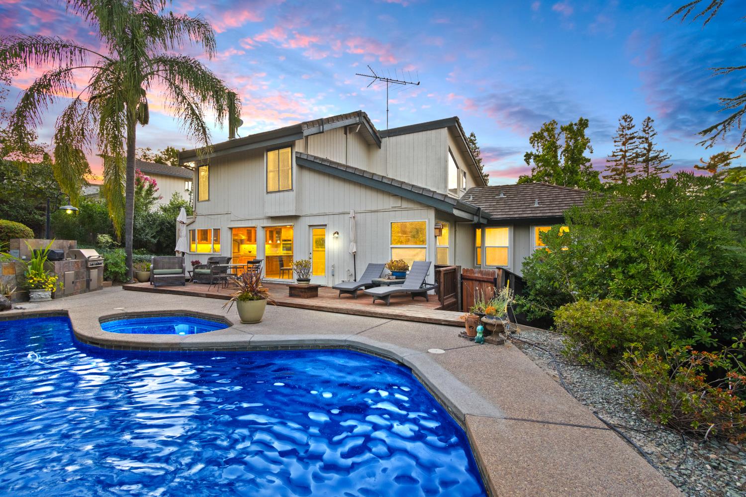 8574 Willings Way