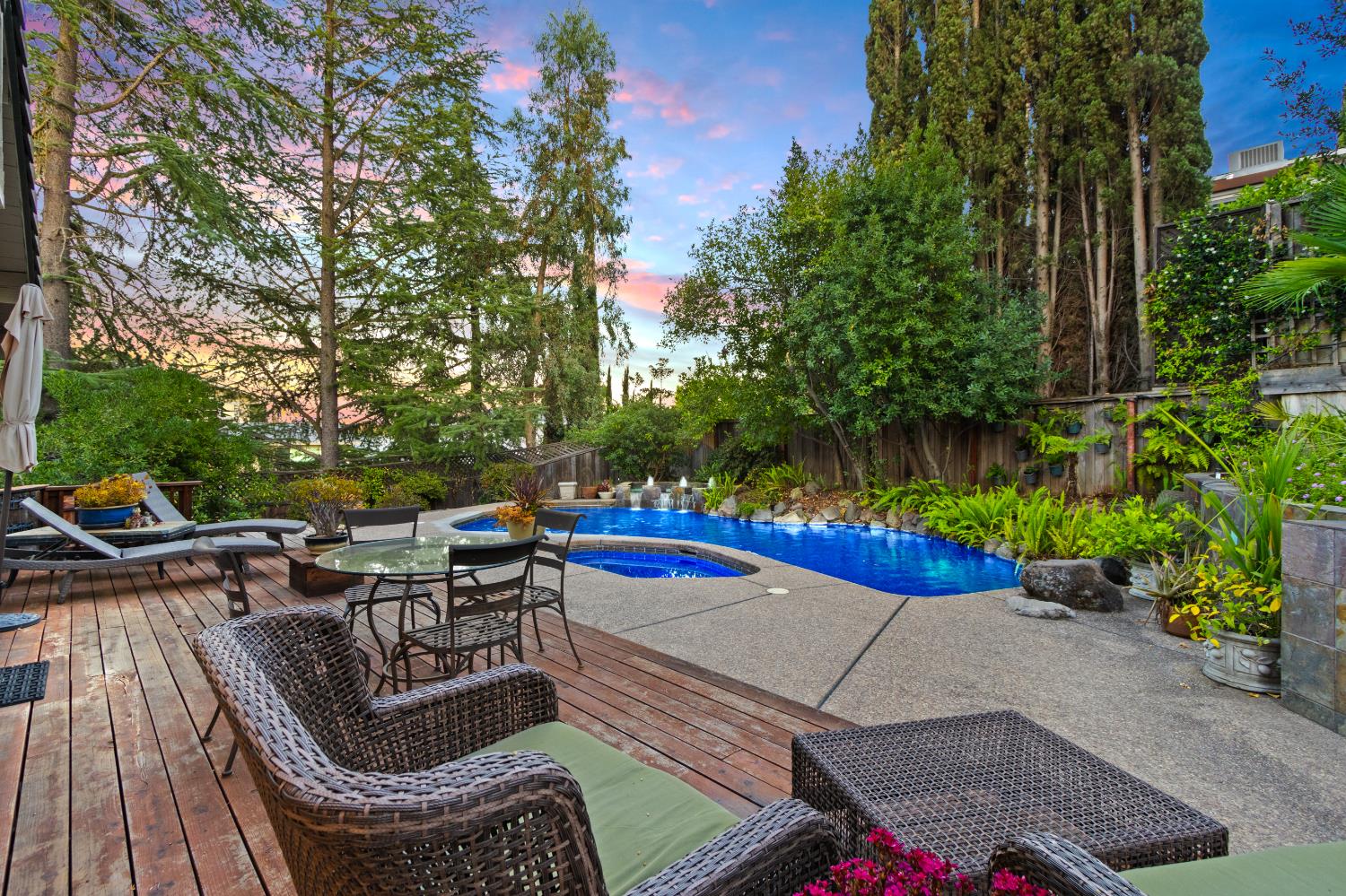 8574 Willings Way