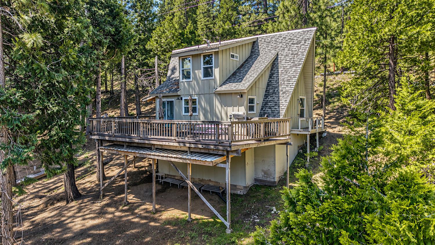29705 Mariposa Drive