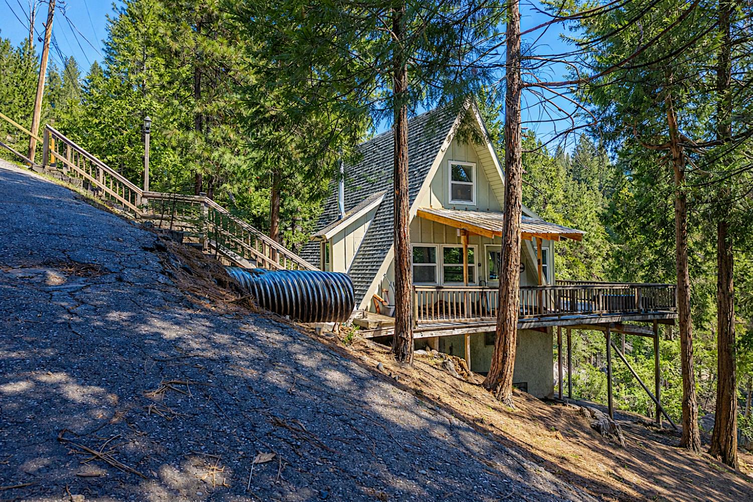 29705 Mariposa Drive