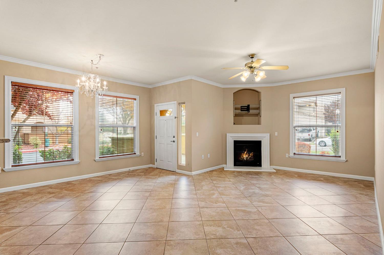 5350 Dunlay Drive 116