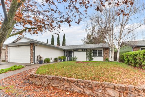 7876 Sunrise Mist Way Sacramento CA 95828