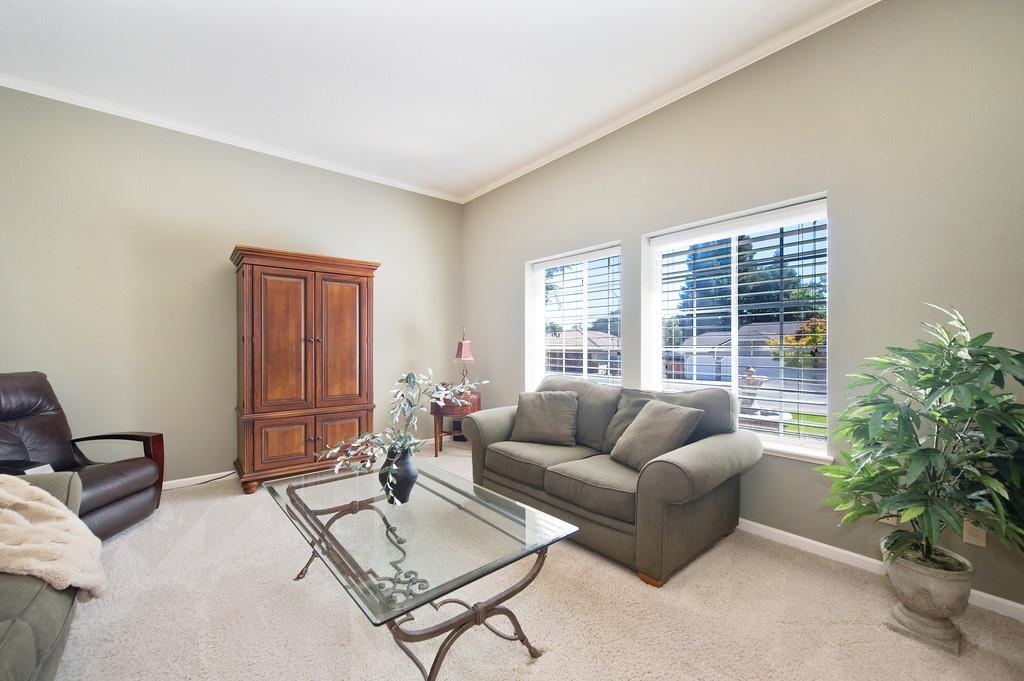 8609 Briarbrook Circle