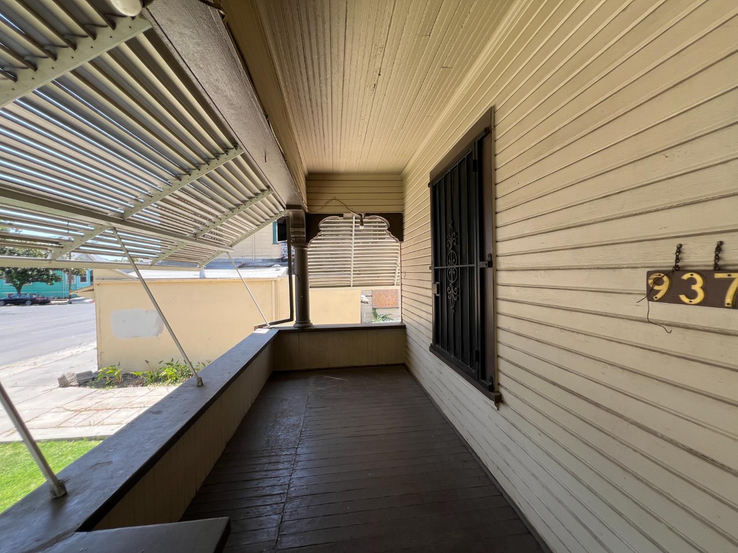 Stockton, California 95206, United States, 5 Bedrooms Bedrooms, ,2 BathroomsBathrooms,Residential,Pending,153517