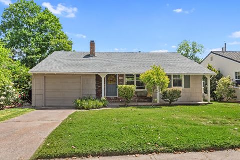 131 46 Street, Sacramento, CA 95819 - MLS#: 225025495