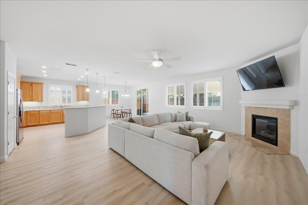1358 Table Mountain Drive