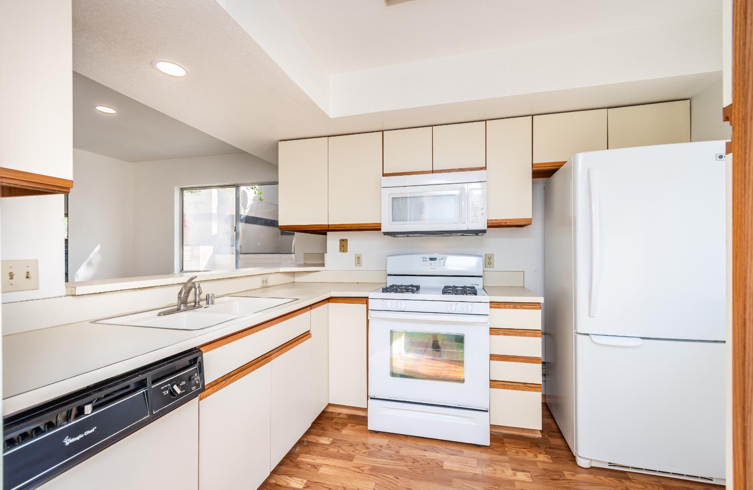 9112 Madison Green Lane 22