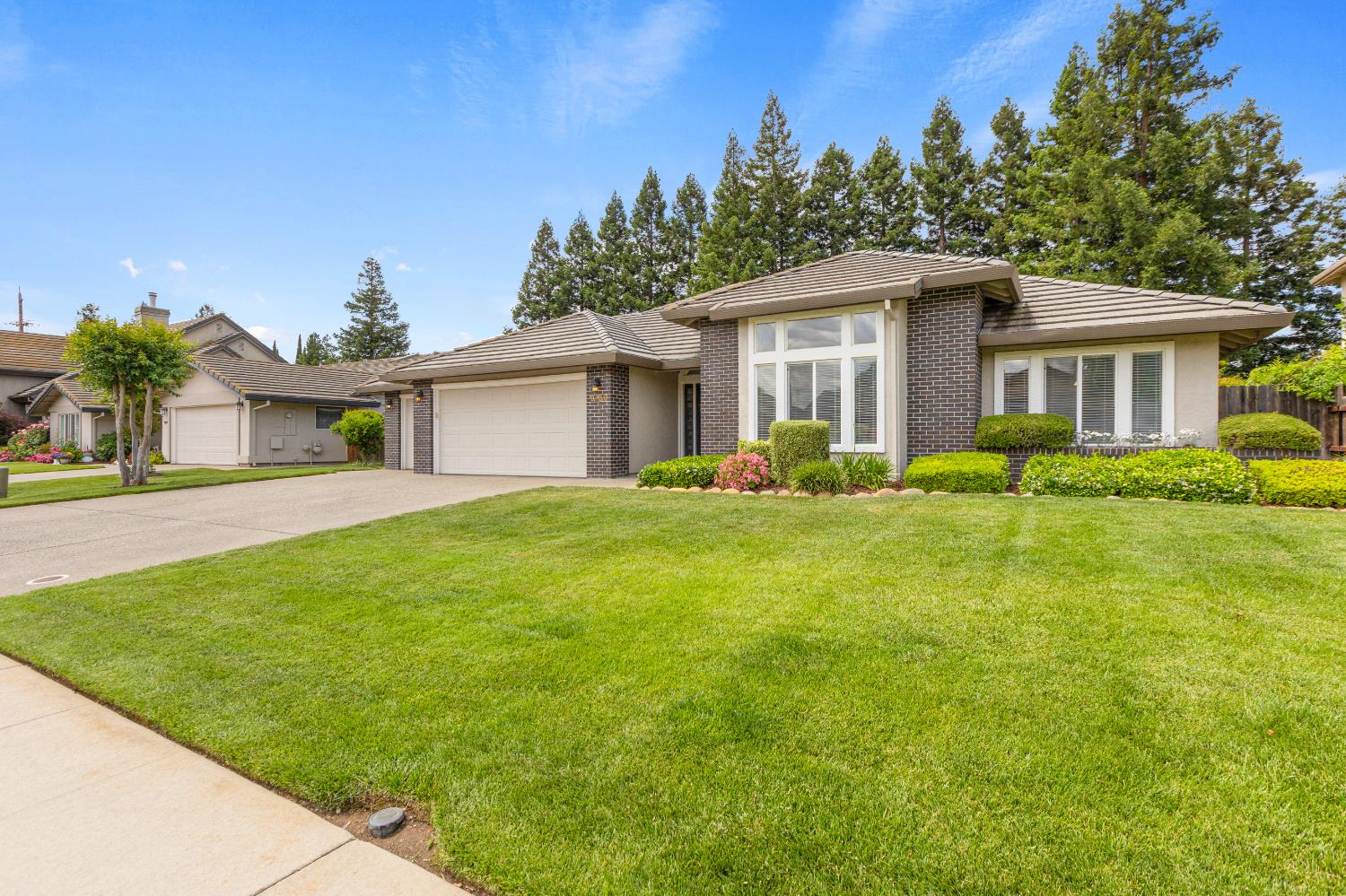 9180 Quail Cove Drive