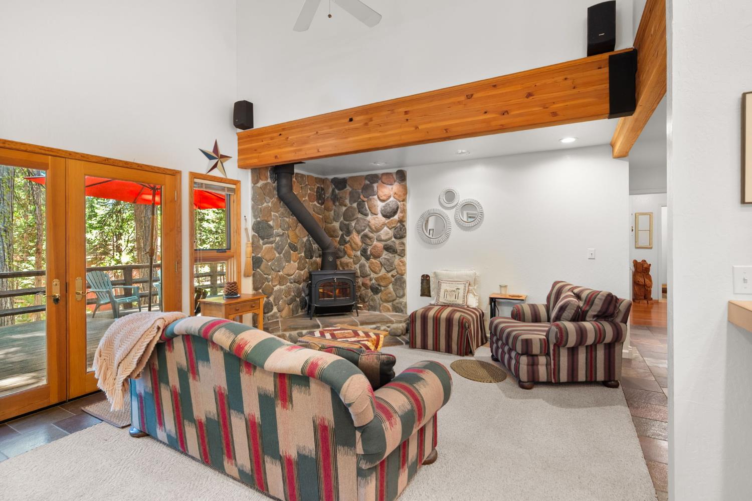 1518 Topanga Lane
