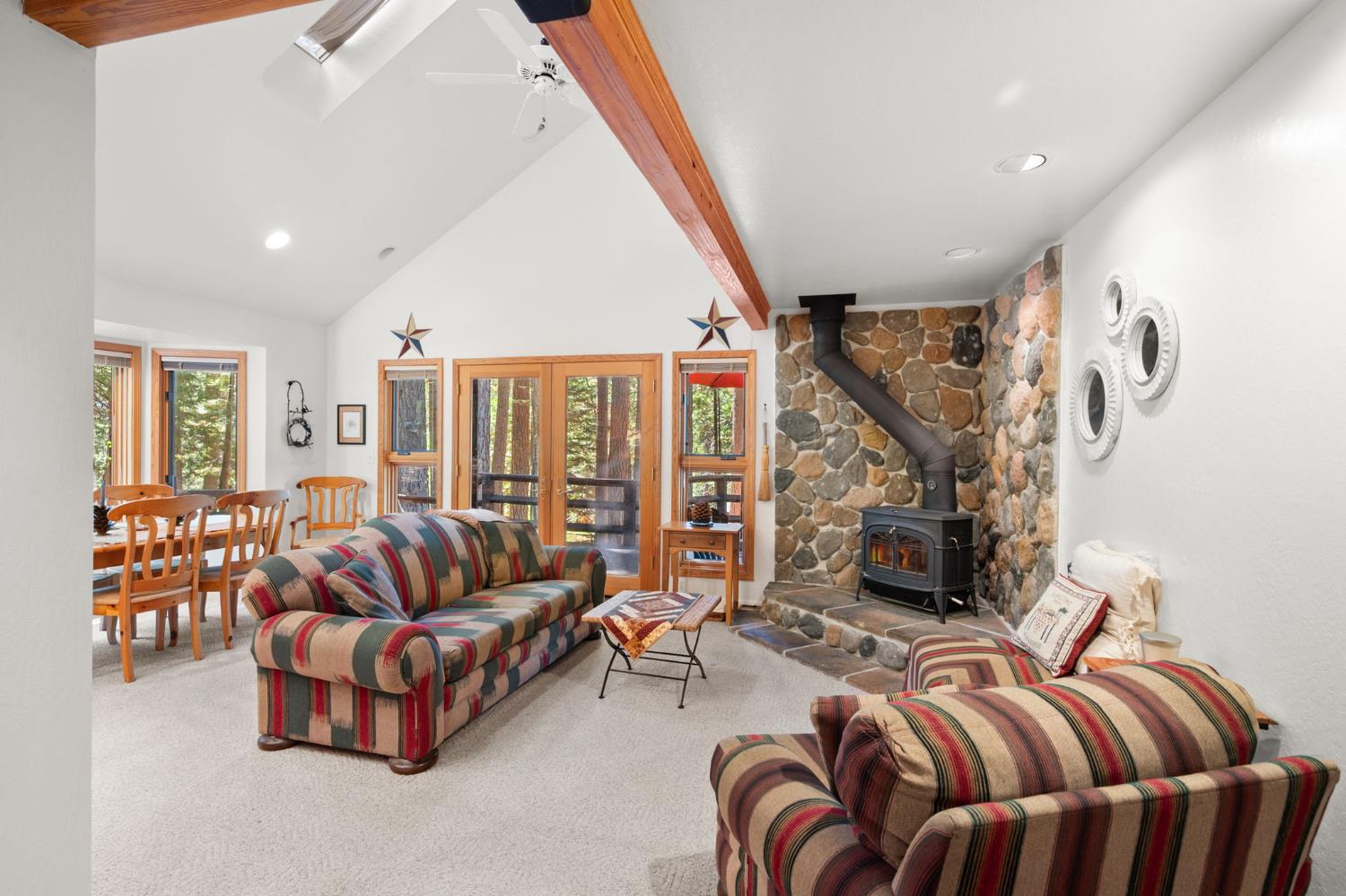 1518 Topanga Lane