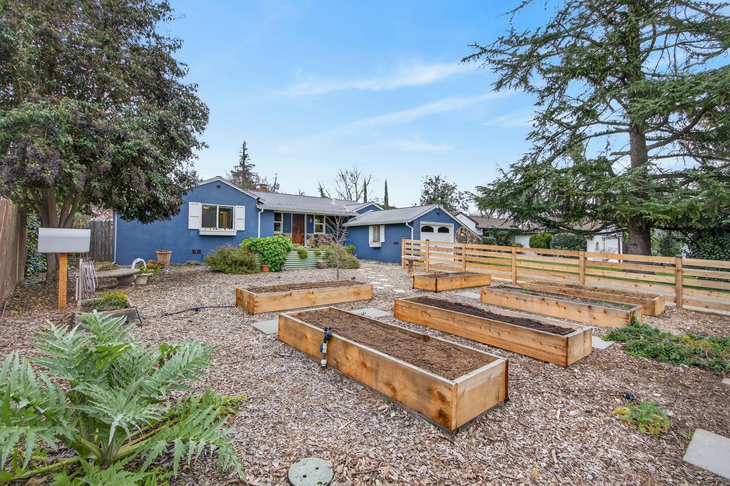 2373 Carlsbad Avenue