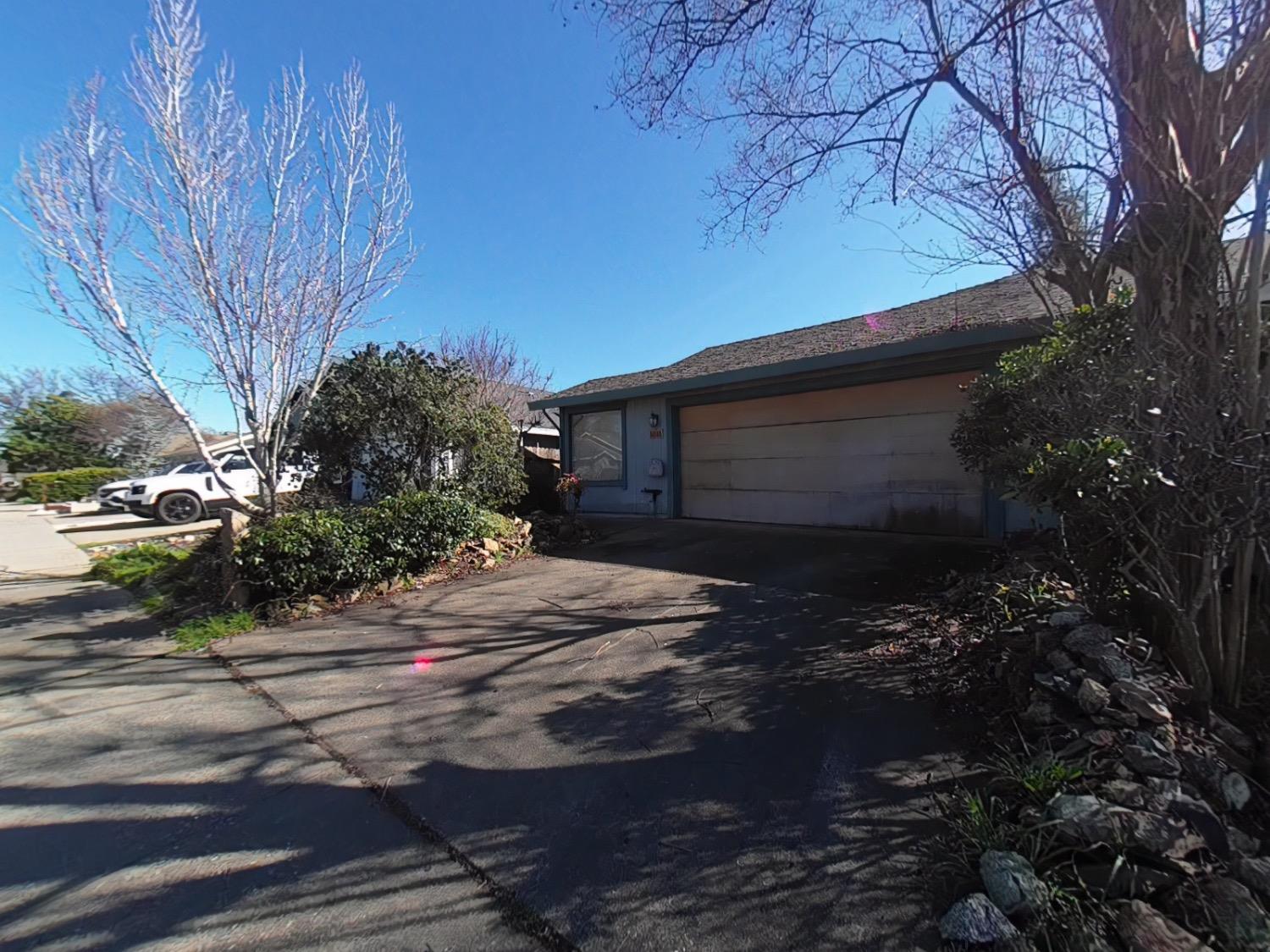 6046 Thornwood Drive