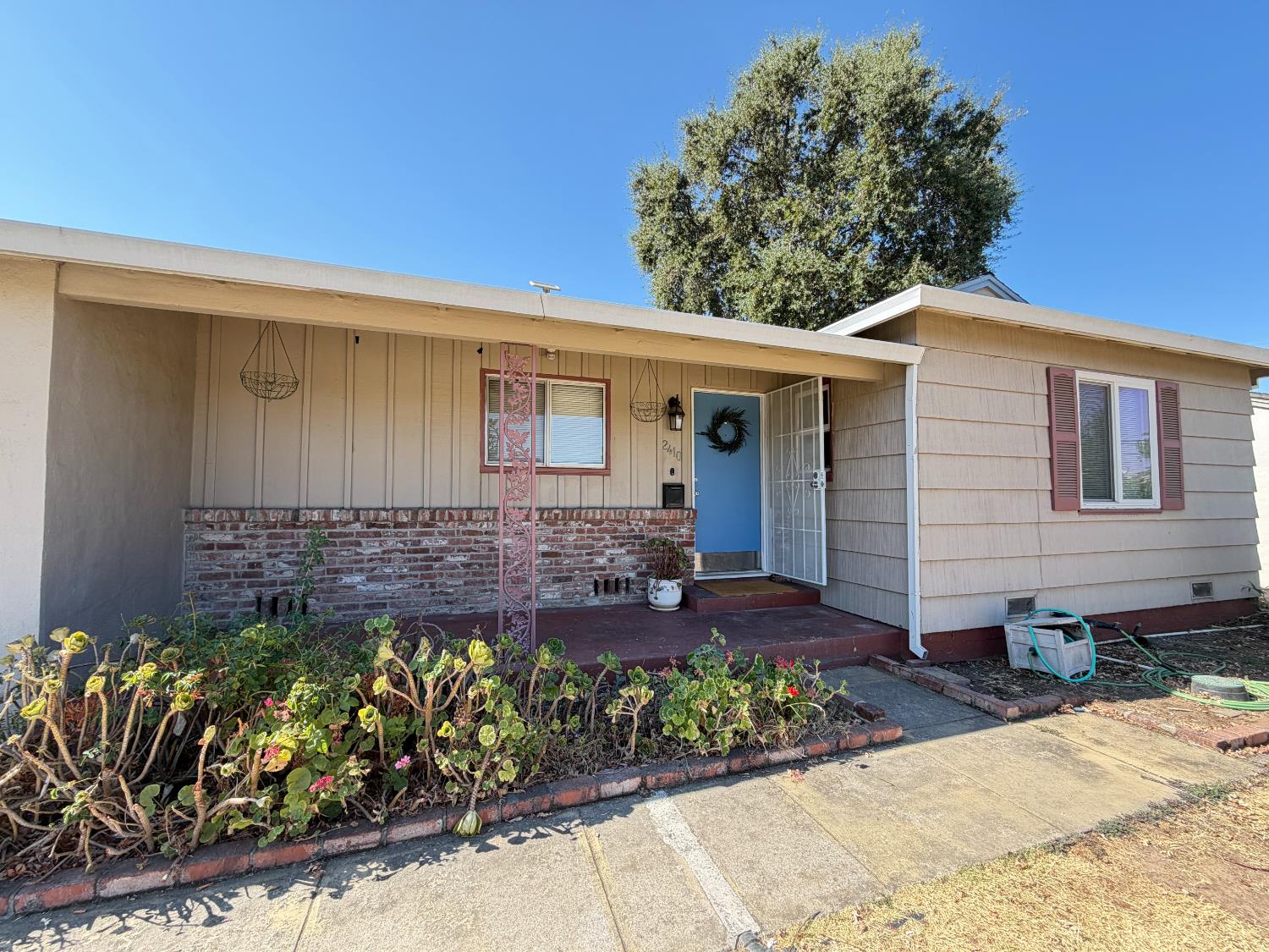 2410 Brentley Drive