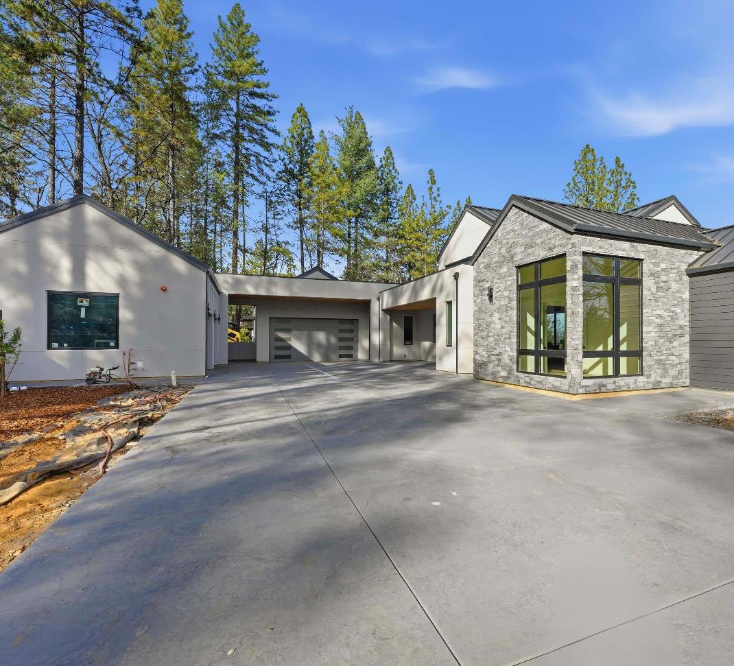 15050 Grand Knoll Drive