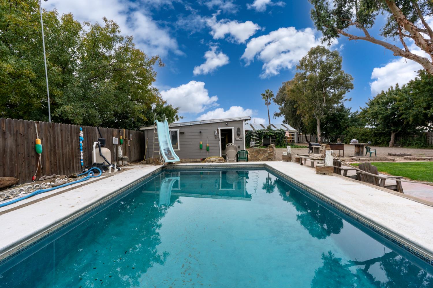 Los Banos, California 93635, United States, 3 Bedrooms Bedrooms, ,2 BathroomsBathrooms,Residential,Active,251508