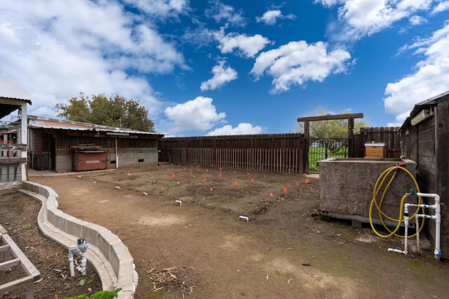 Los Banos, California 93635, United States, 3 Bedrooms Bedrooms, ,2 BathroomsBathrooms,Residential,Active,251508