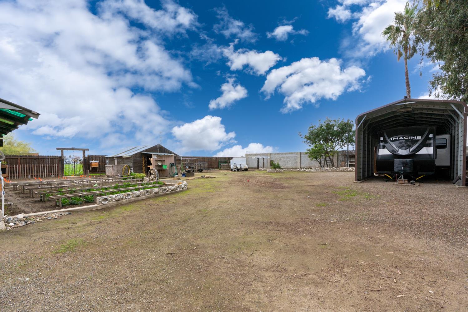 Los Banos, California 93635, United States, 3 Bedrooms Bedrooms, ,2 BathroomsBathrooms,Residential,Active,251508