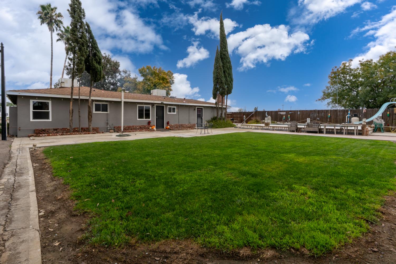 Los Banos, California 93635, United States, 3 Bedrooms Bedrooms, ,2 BathroomsBathrooms,Residential,Active,251508