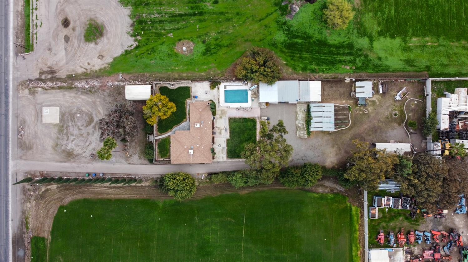 Los Banos, California 93635, United States, 3 Bedrooms Bedrooms, ,2 BathroomsBathrooms,Residential,Active,251508