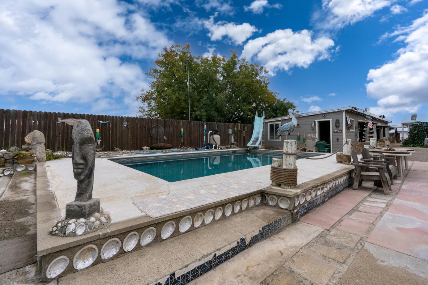 Los Banos, California 93635, United States, 3 Bedrooms Bedrooms, ,2 BathroomsBathrooms,Residential,Active,251508