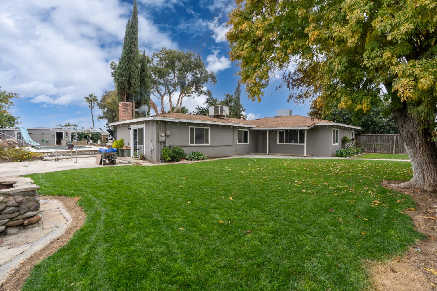 Los Banos, California 93635, United States, 3 Bedrooms Bedrooms, ,2 BathroomsBathrooms,Residential,Active,251508