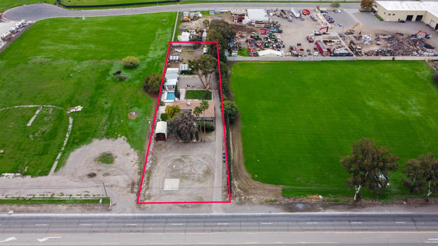 Los Banos, California 93635, United States, 3 Bedrooms Bedrooms, ,2 BathroomsBathrooms,Residential,Active,251508