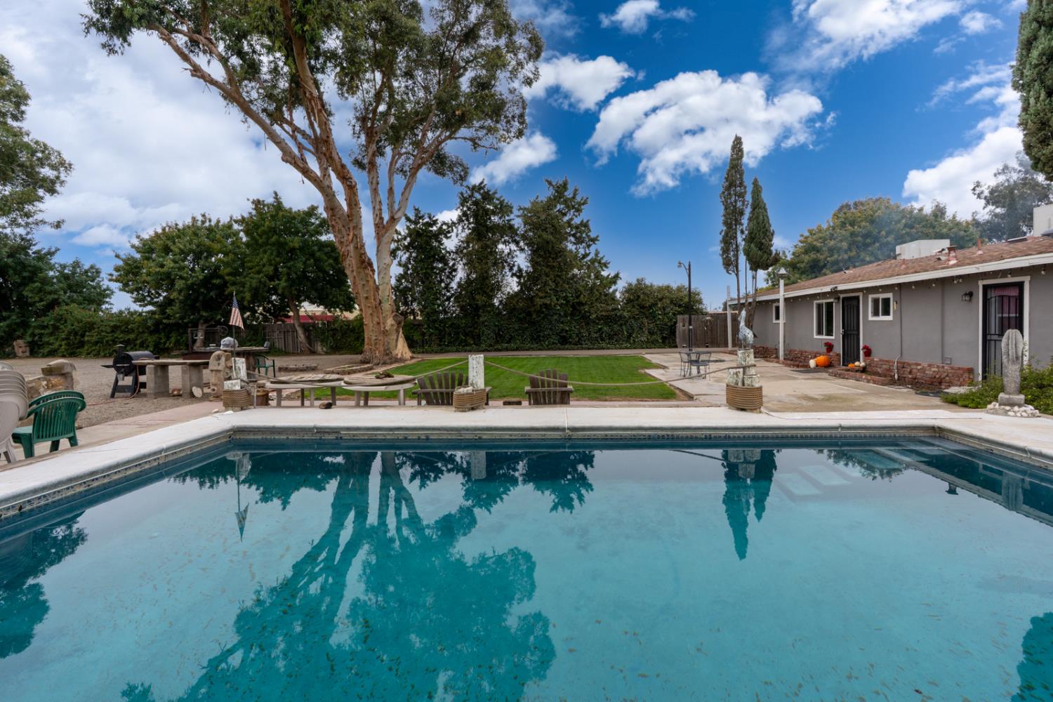 Los Banos, California 93635, United States, 3 Bedrooms Bedrooms, ,2 BathroomsBathrooms,Residential,Active,251508