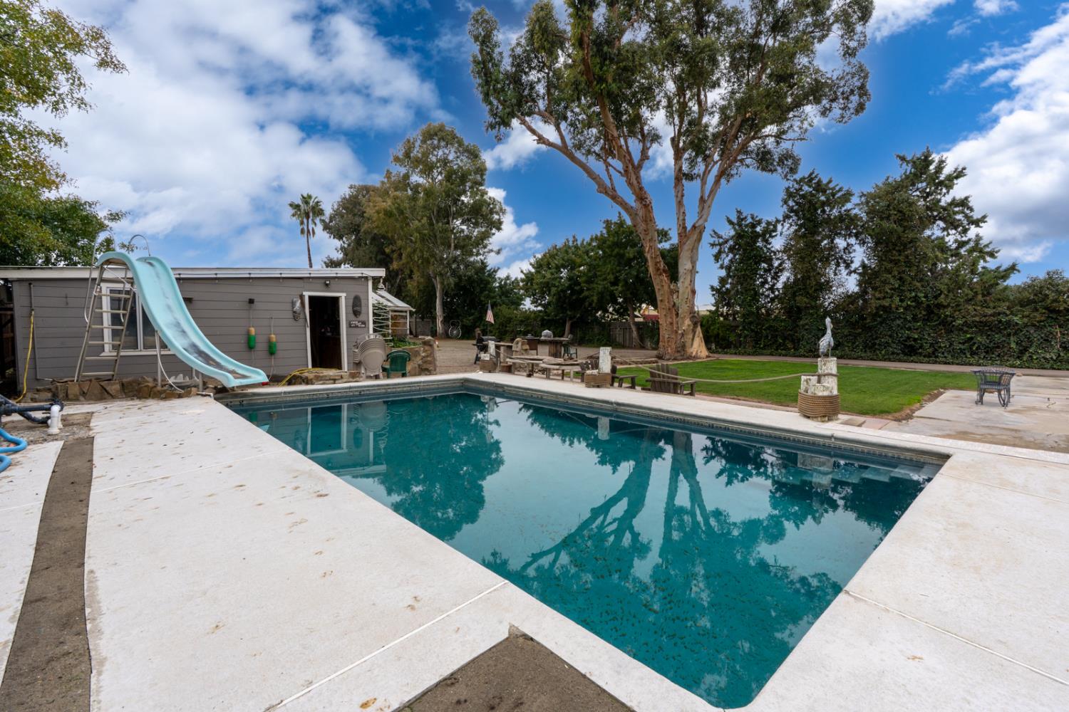 Los Banos, California 93635, United States, 3 Bedrooms Bedrooms, ,2 BathroomsBathrooms,Residential,Active,251508