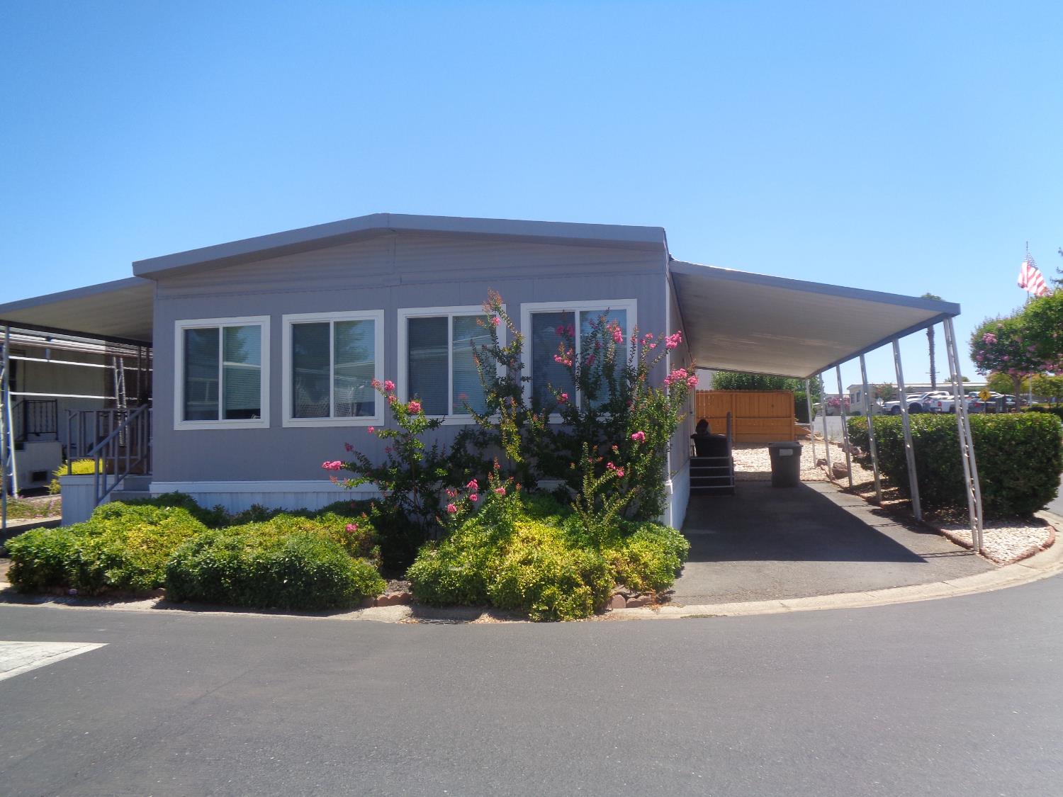 6300 Stagecoach Dr