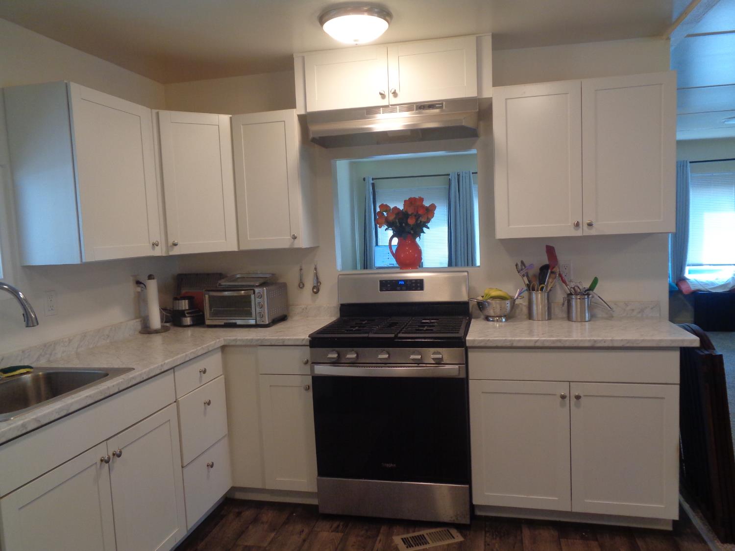 6300 Stagecoach Dr