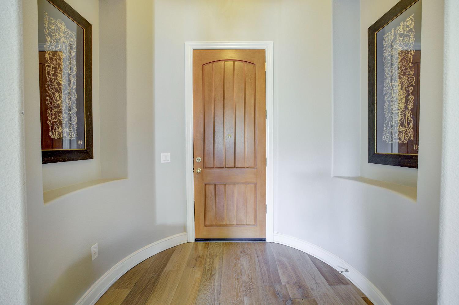 2726 Heritage Park Lane