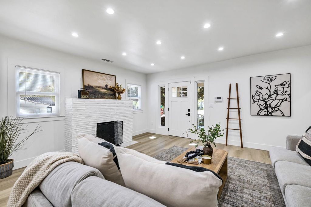 Photo of 4733 T St, Sacramento, CA 95819 (MLS # 225143381)