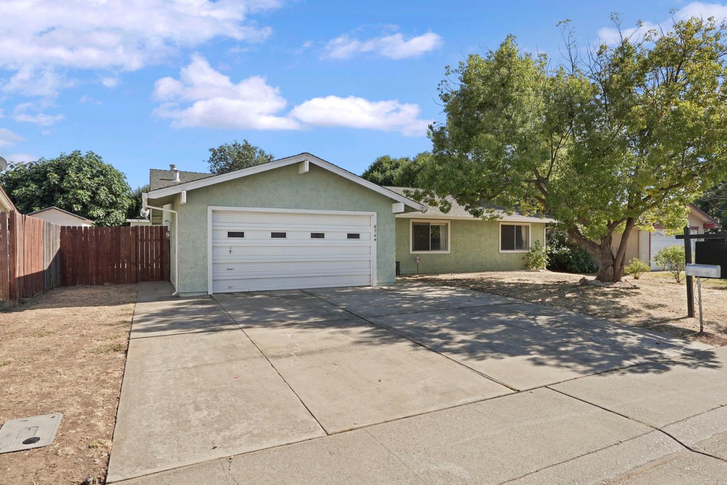 8744 Lodestone Circle