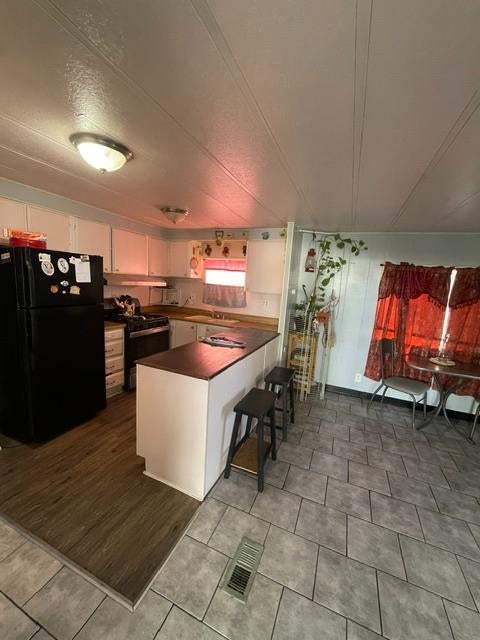 621 E Lockford Street 30