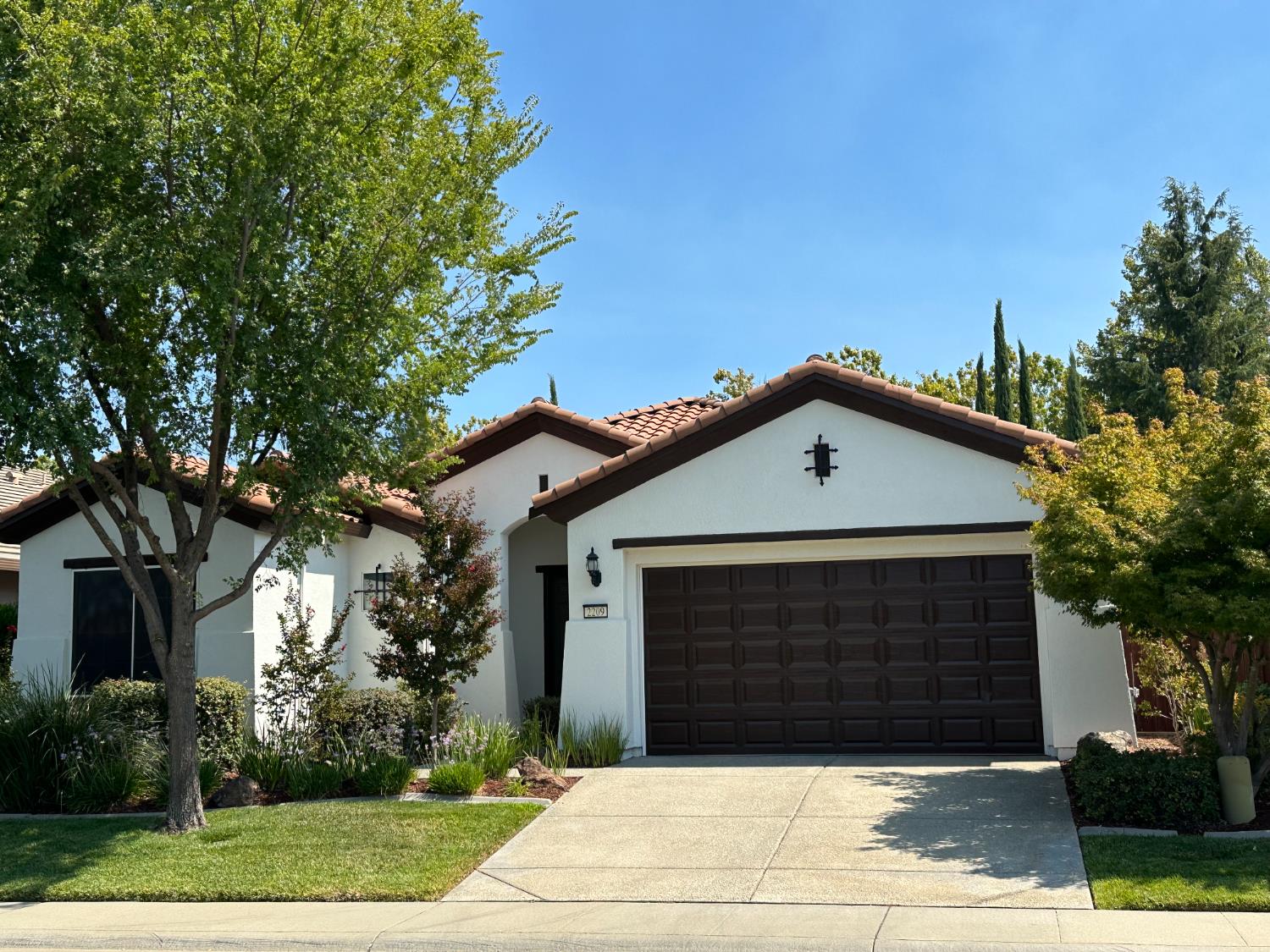 2209 Coryton Lane