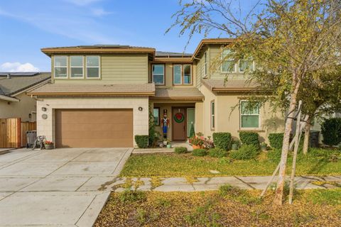 2281 Garden Farms Avenue Lathrop CA 95330