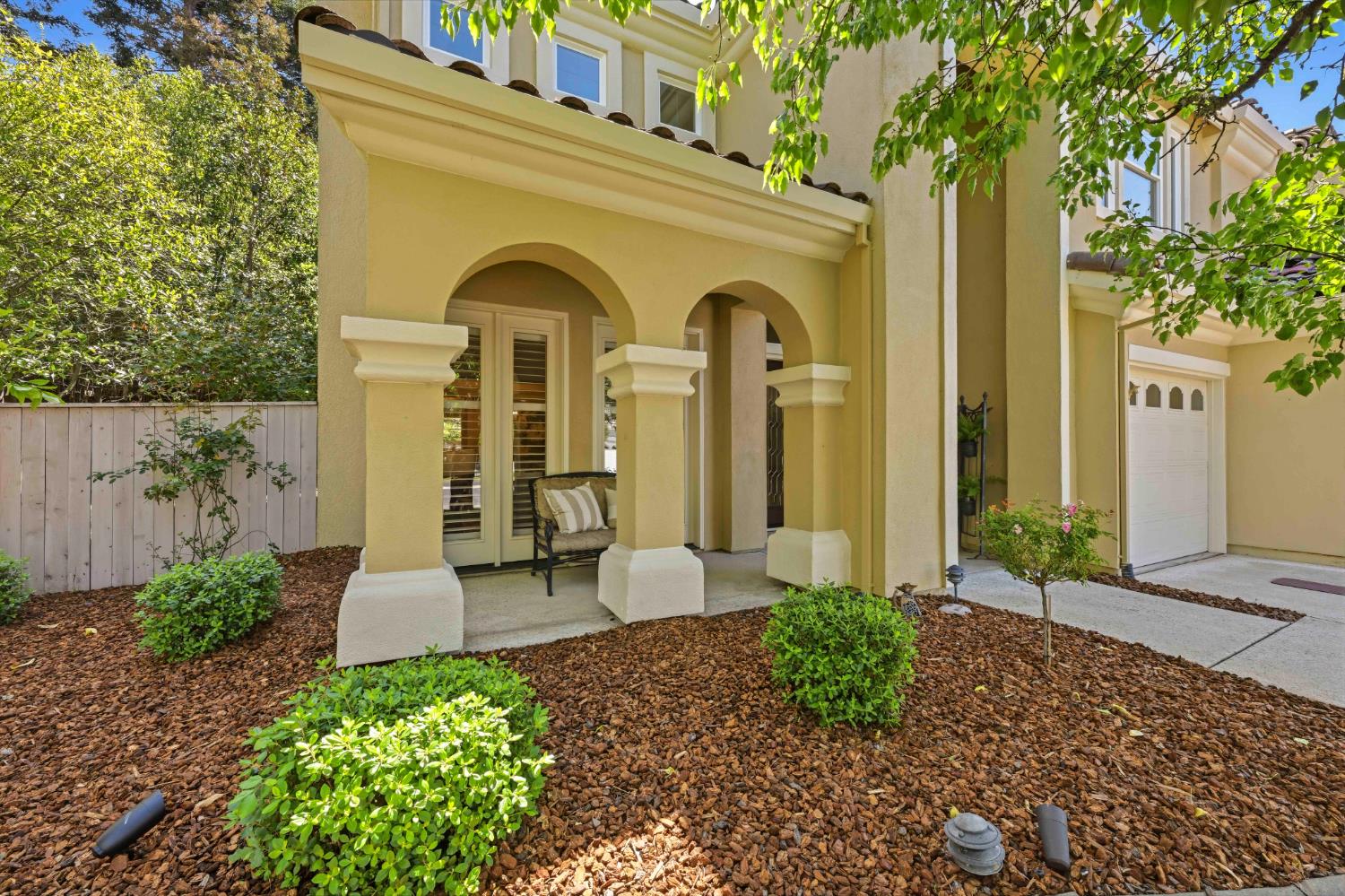 2228 Belvedere Circle