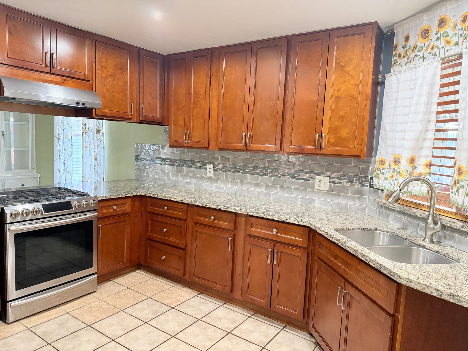 2445 County Road 88 1