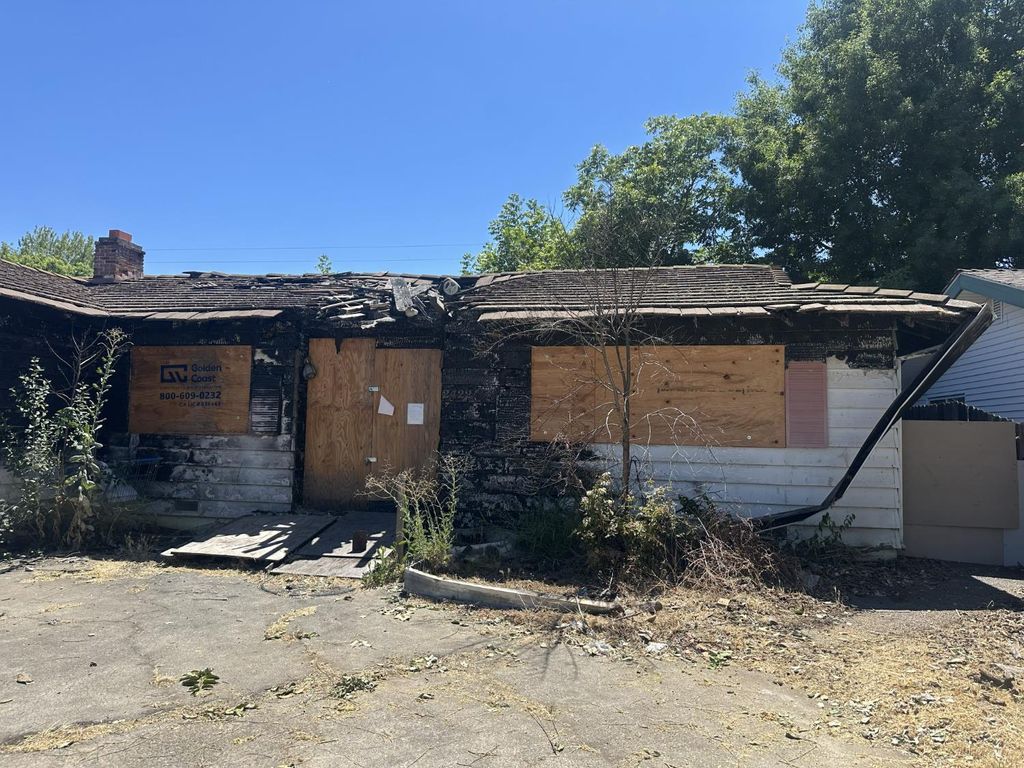 Photo of 2422 Aramon Drive, Rancho Cordova, CA 95670 (MLS # 226044202)