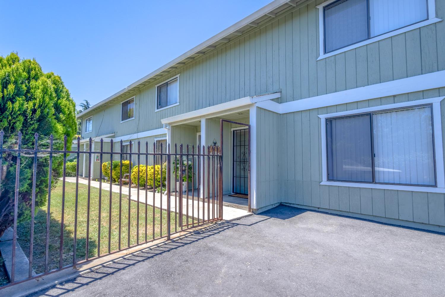3353 Telegraph Avenue