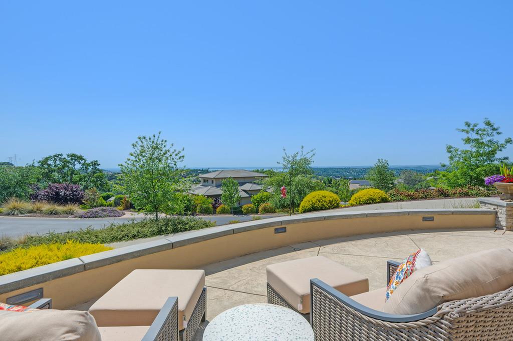567 Biltmore Court