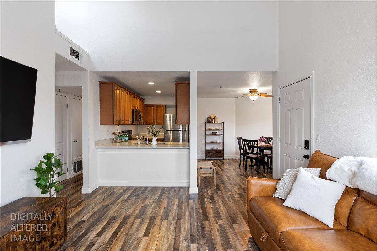 1019 Dornajo Way 225